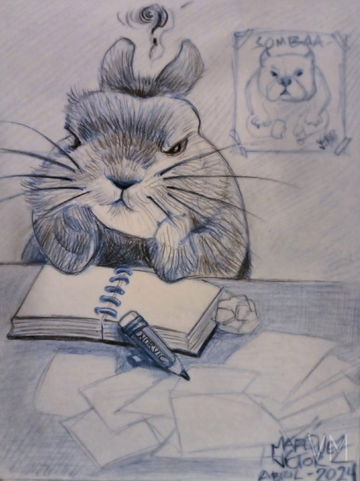 Gato gruñón escribiendo en su libreta con poster de 'Sombra' en la pared.