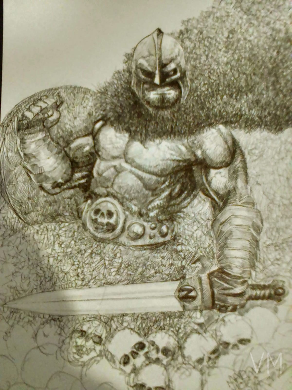 Feroz guerrero vikingo con espada y casco sobre una pila de calaveras derrotadas.